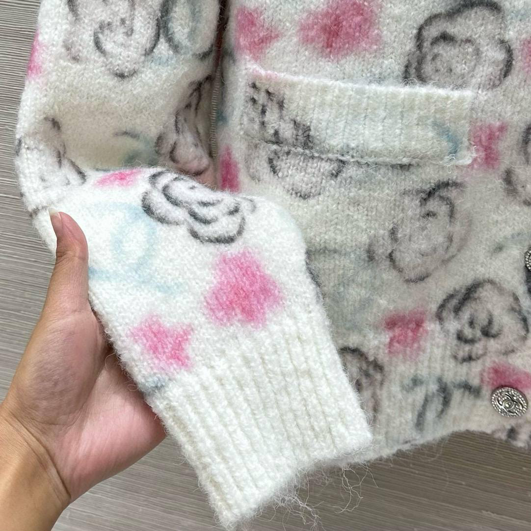 КАРДИГАН CHANEL детальное фото