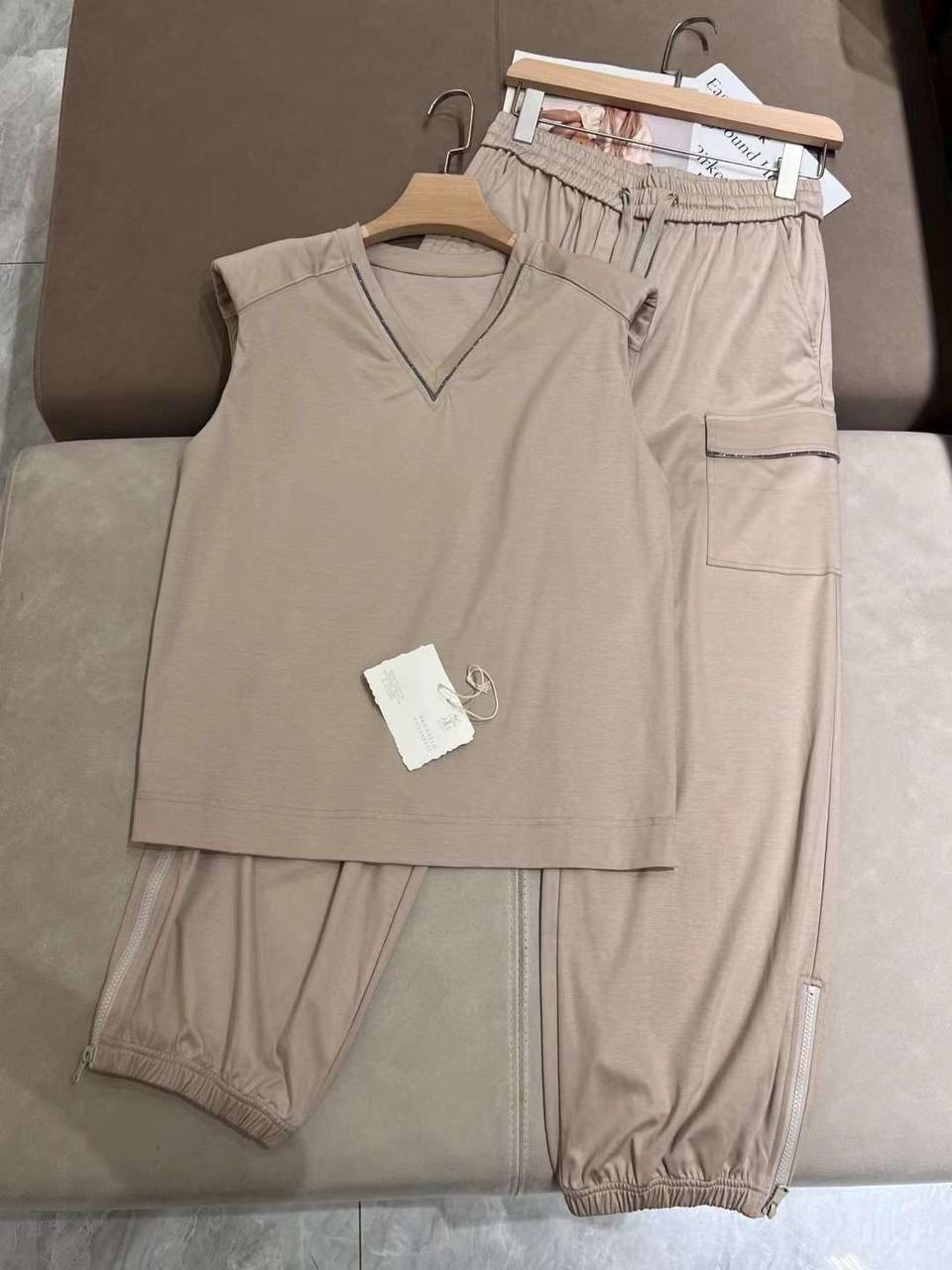 КОСТЮМ BRUNELLO CUCINELLI детальное фото