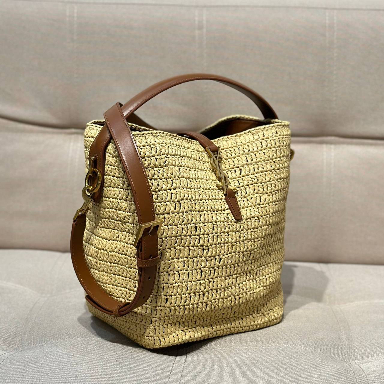 СУМКА SAINT LAURENT детальное фото