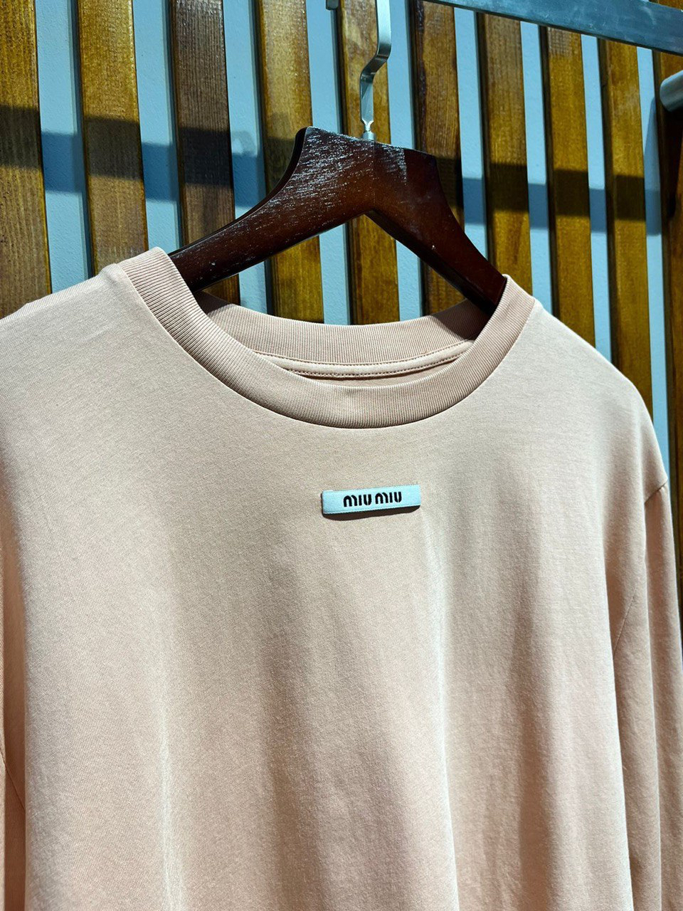 ЛОНГСЛИВ MIU MIU детальное фото