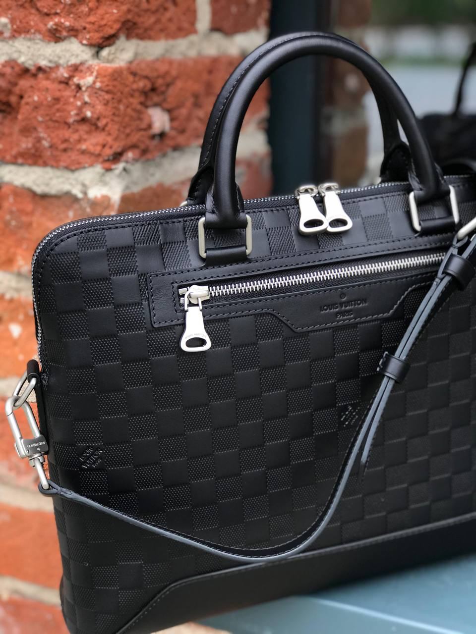 МУЖСКОЙ ПОРТФЕЛЬ LOUIS VUITTON детальное фото