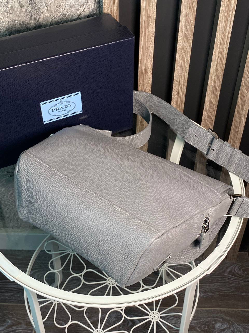 МУЖСКАЯ СУМКА МЕССЕНДЖЕР PRADA детальное фото