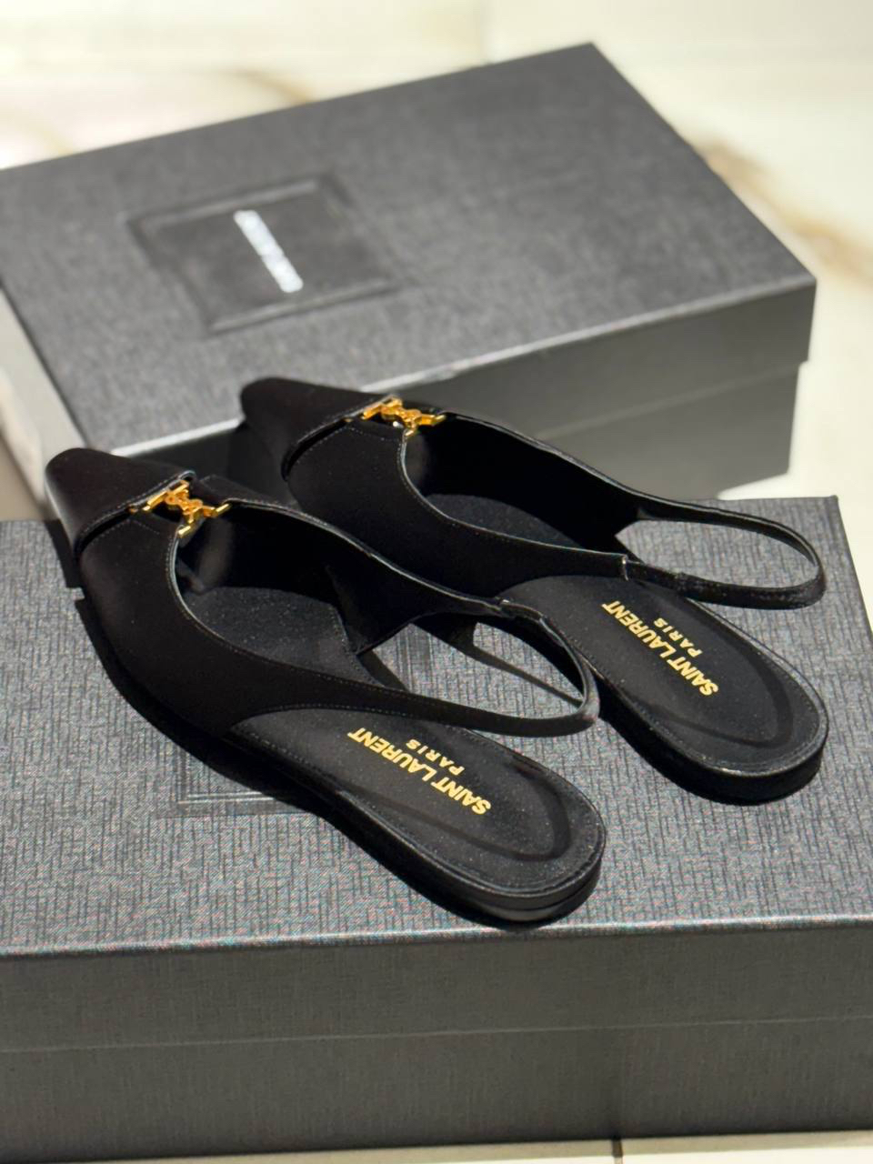 ТУФЛИ SAINT LAURENT детальное фото