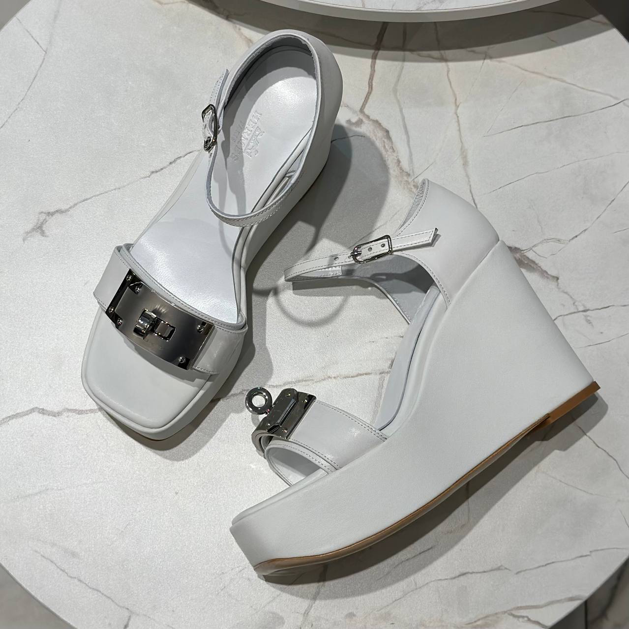 БОСОНОЖКИ HERMES детальное фото