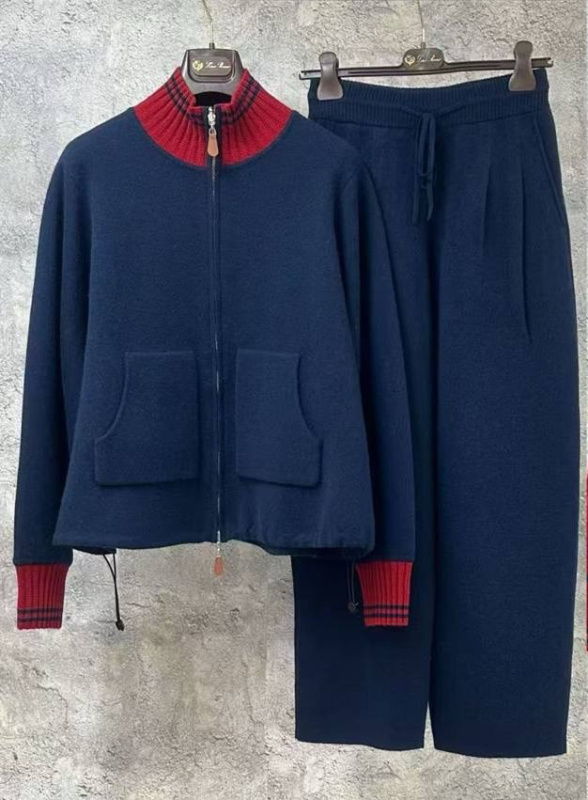 КОСТЮМ LORO PIANA фото