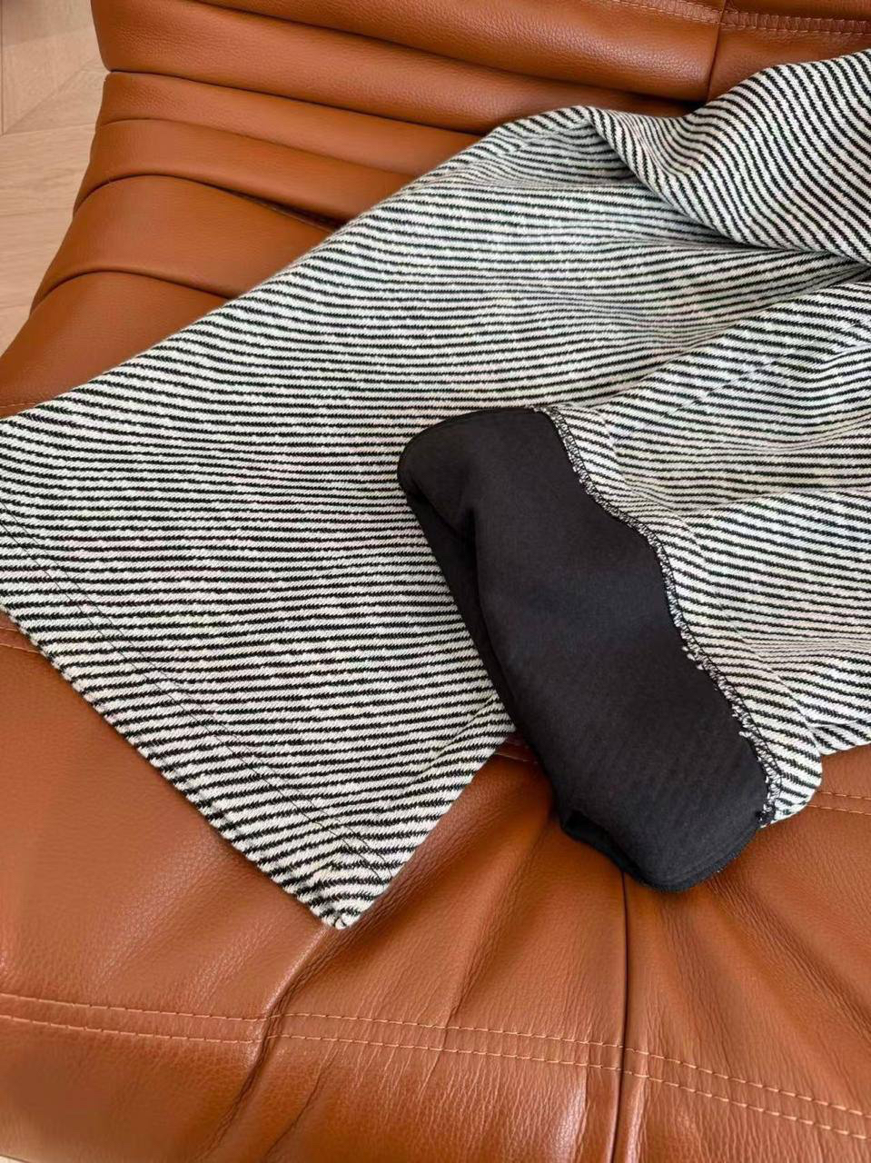 БРЮКИ CHRISTIAN DIOR детальное фото