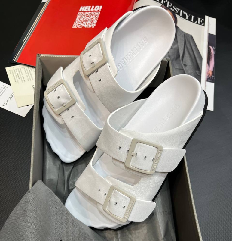 ШЛЕПКИ BALENCIAGA фото