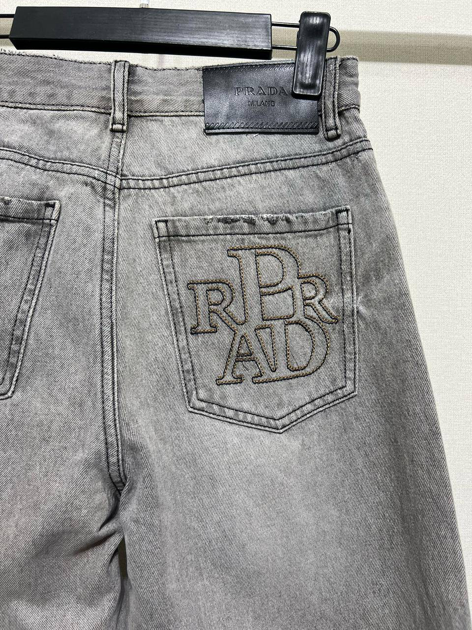 ДЖИНСЫ PRADA детальное фото