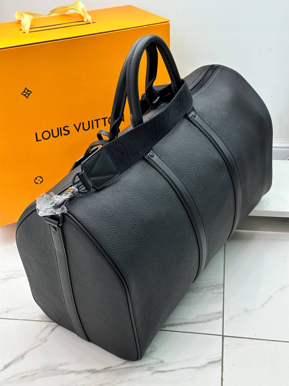 ДОРОЖНАЯ СУМКА LOUIS VUITTON детальное фото