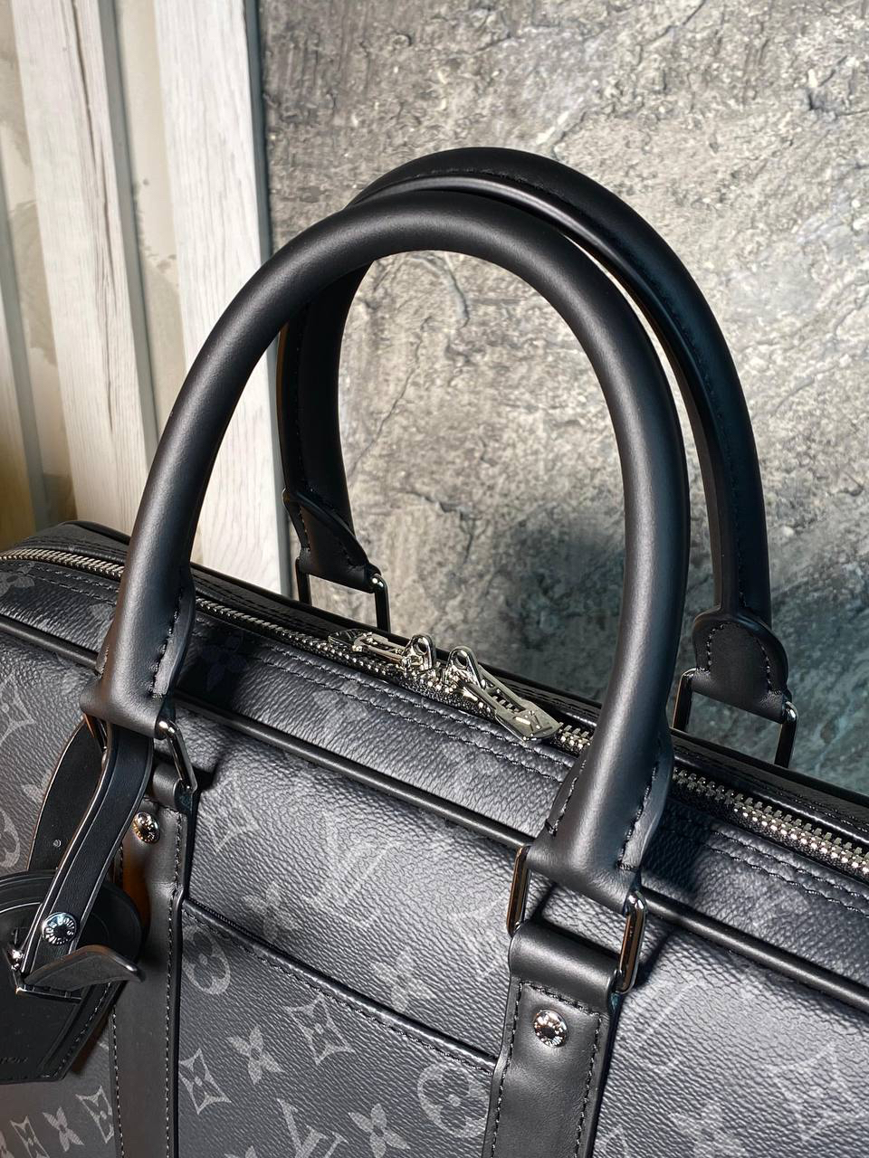 МУЖСКОЙ ПОРТФЕЛЬ LOUIS VUITTON детальное фото