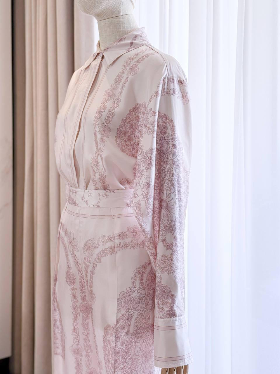 КОСТЮМ HERMES детальное фото