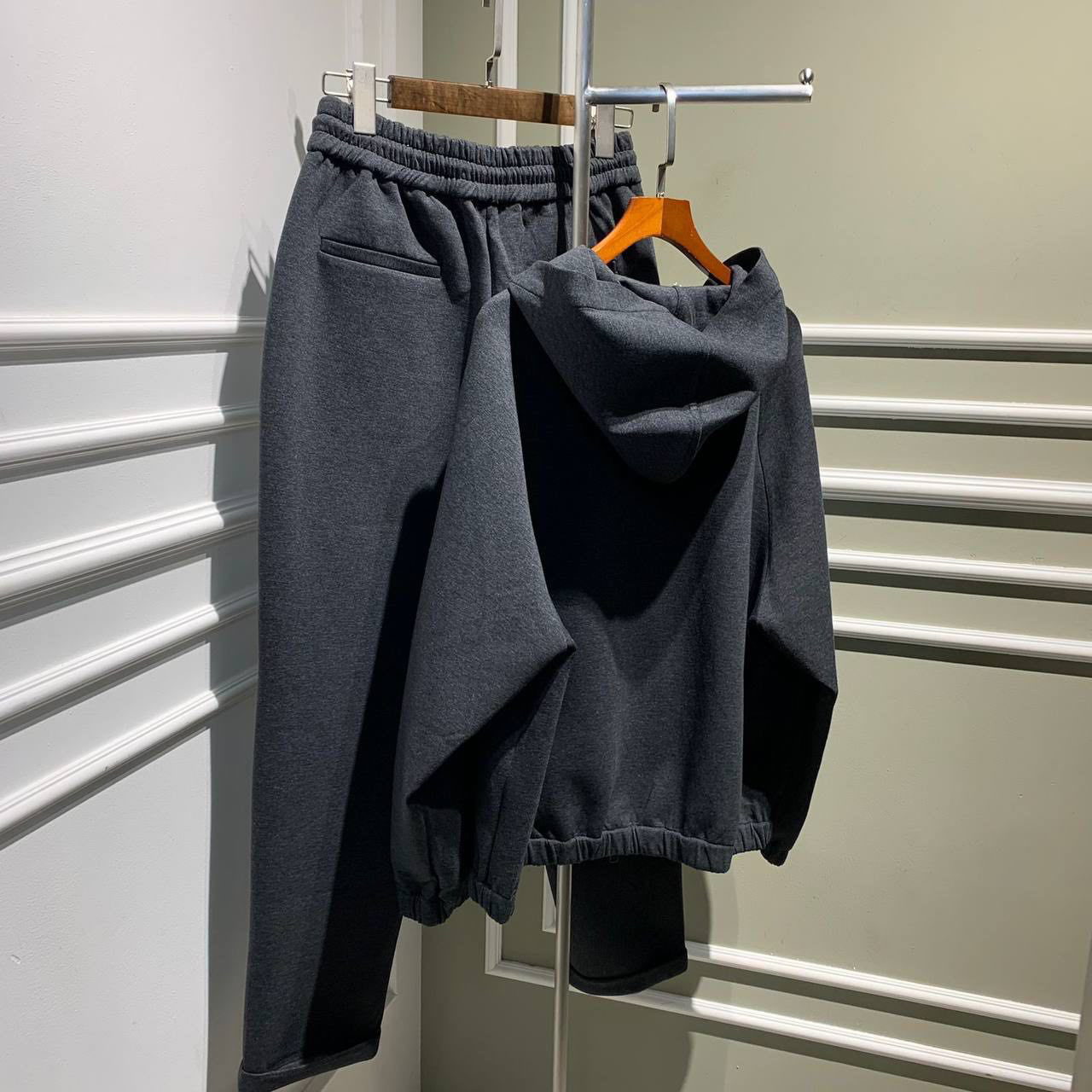 КОСТЮМ BRUNELLO CUCINELLI детальное фото