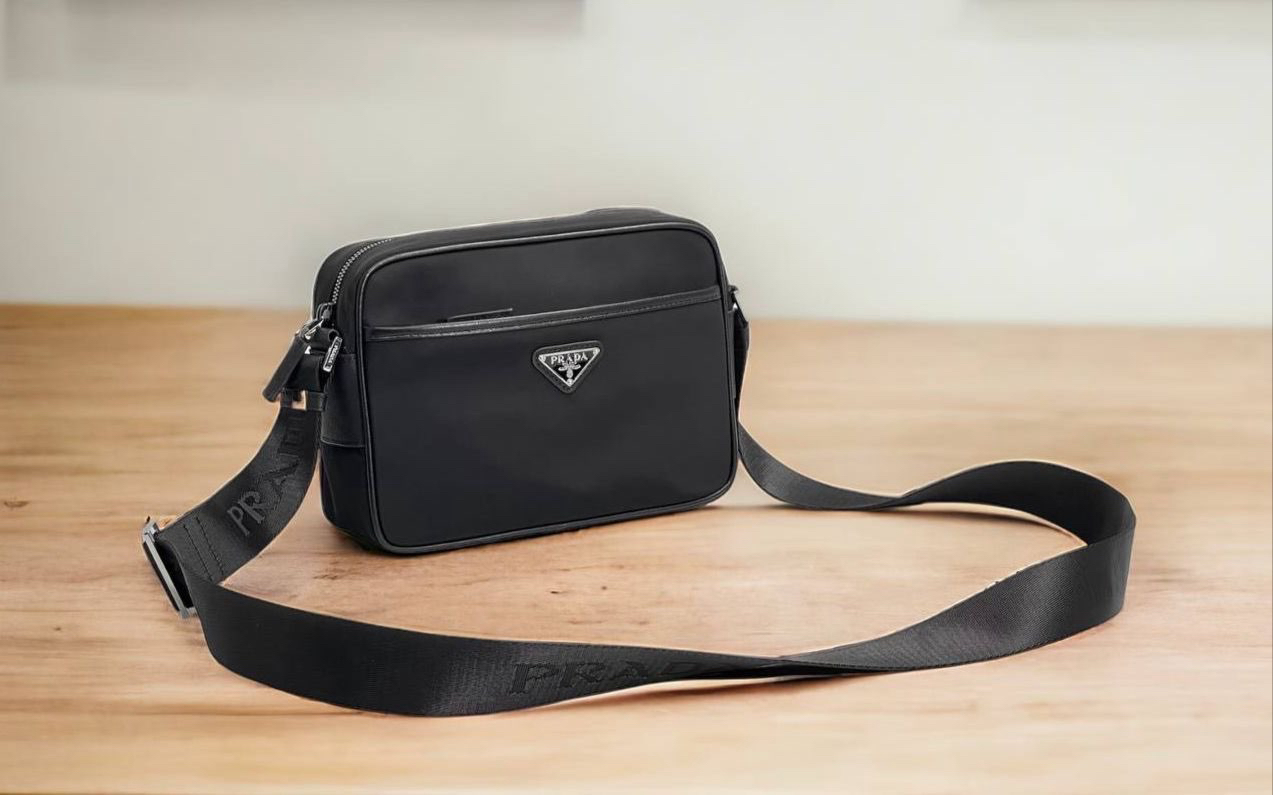 МУЖСКАЯ СУМКА МЕССЕНДЖЕР PRADA детальное фото