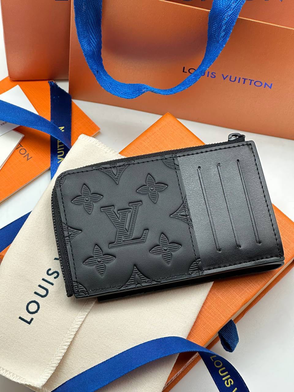 КАРТХОЛДЕР LOUIS VUITTON детальное фото