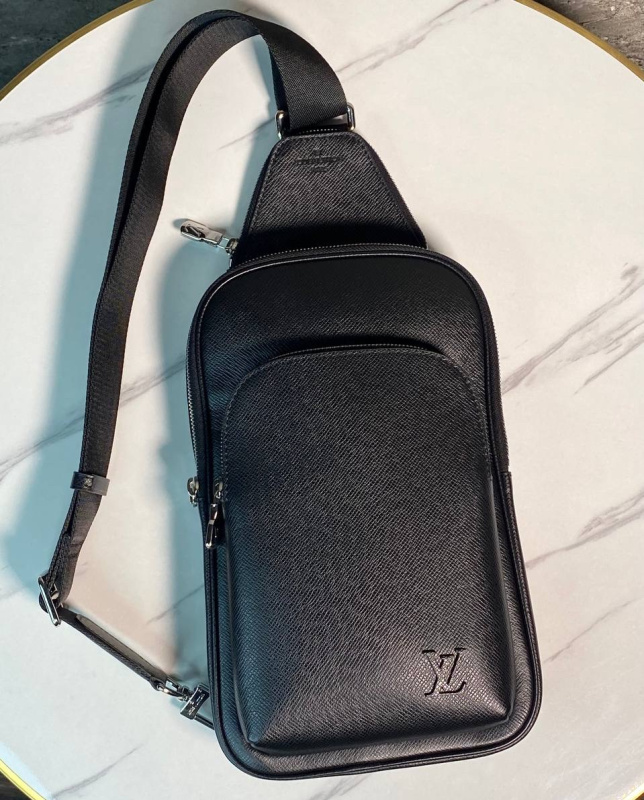 МУЖСКАЯ СУМКА СЛИНГ LOUIS VUITTON фото