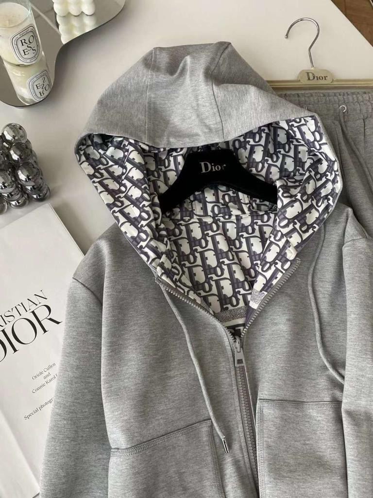 КОСТЮМ ДВУХСТОРОННИЙ CHRISTIAN DIOR детальное фото