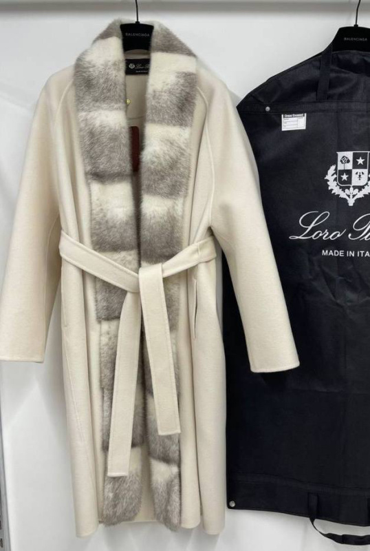 ПАЛЬТО LORO PIANA фото