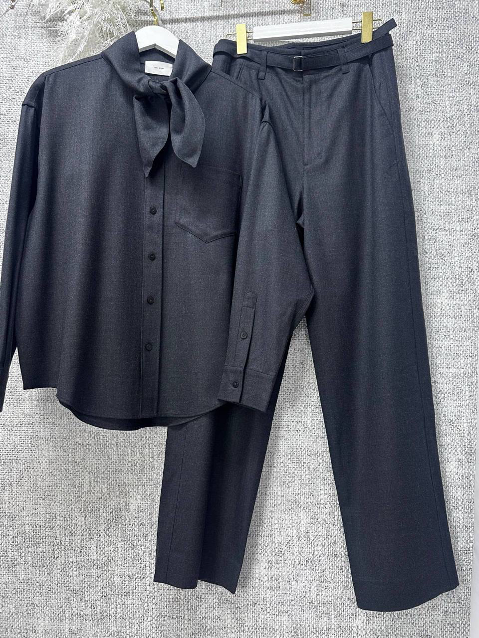 КОСТЮМ THE ROW детальное фото