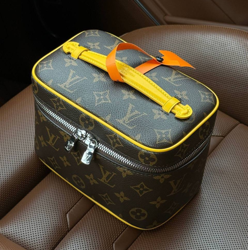 КОСМЕТИЧКА LOUIS VUITTON фото