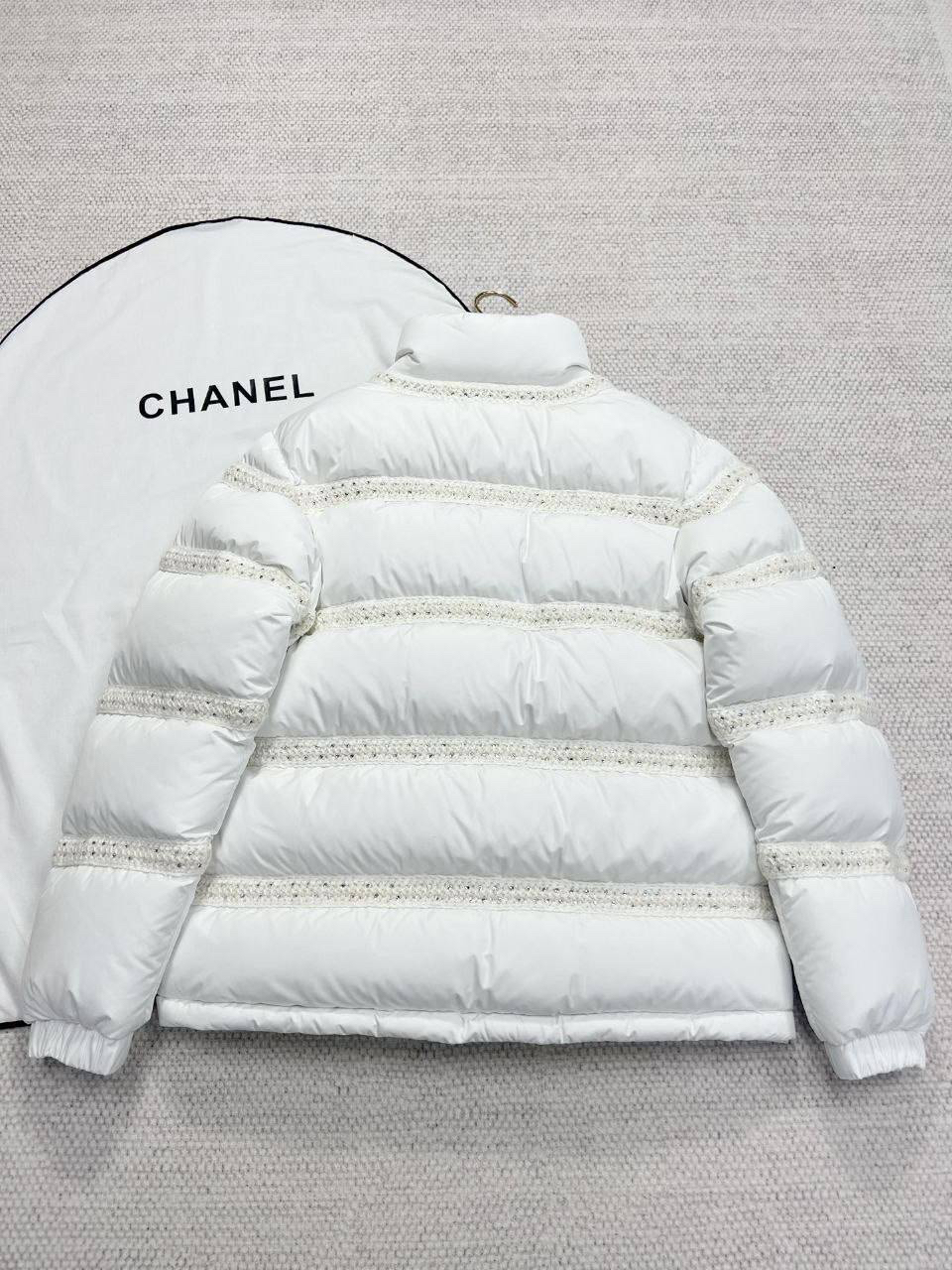 ПУХОВИК CHANEL детальное фото