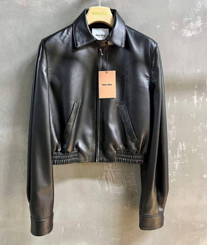 КУРТКА MIU MIU фото