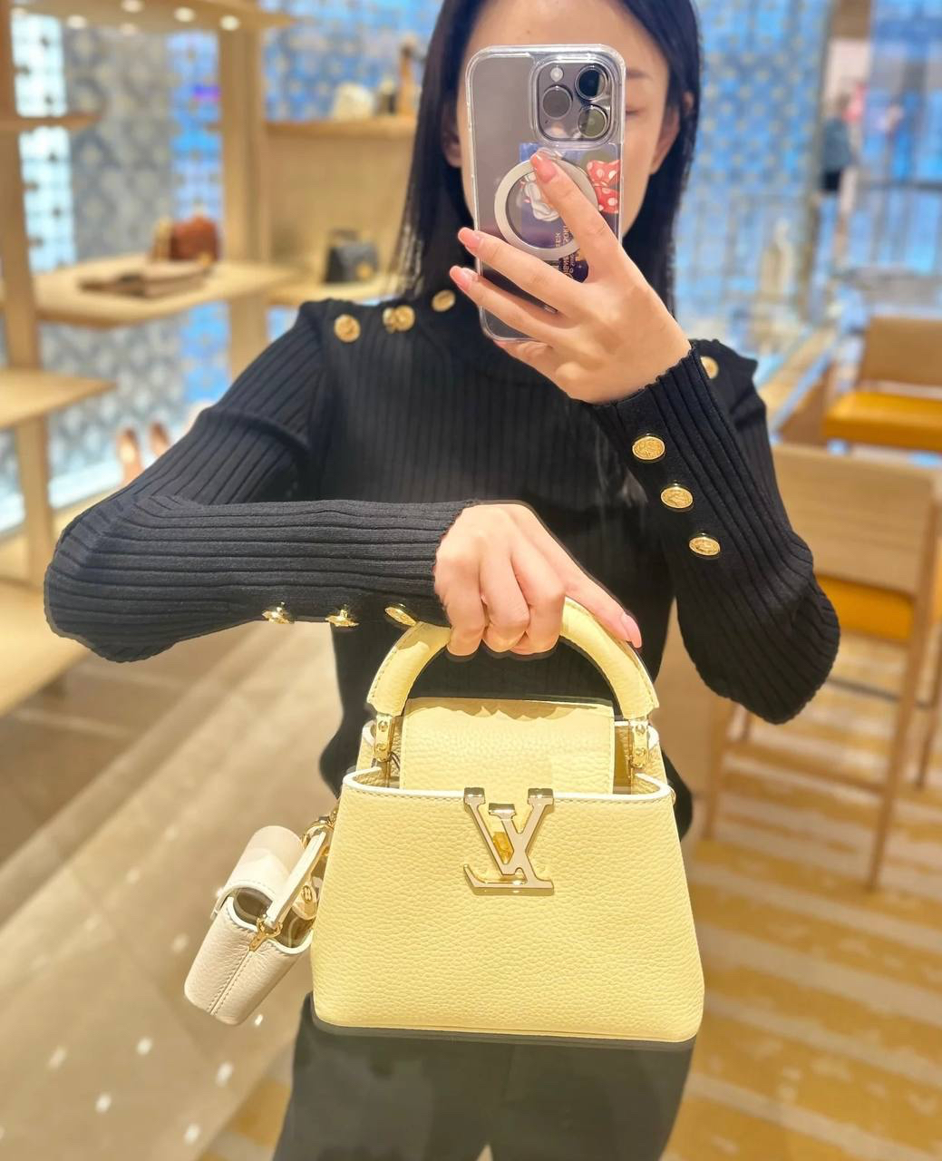 СУМКА LOUIS VUITTON детальное фото