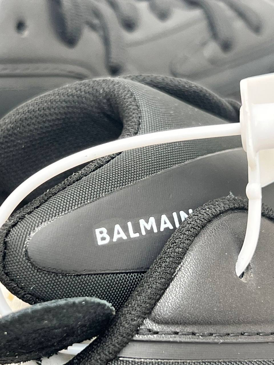 МУЖСКИЕ КРОССОВКИ BALMAIN детальное фото
