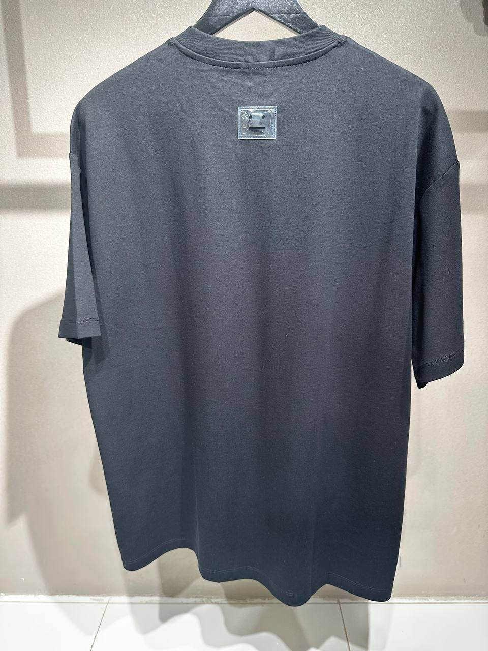 МУЖСКАЯ ФУТБОЛКА ACNE STUDIOS детальное фото