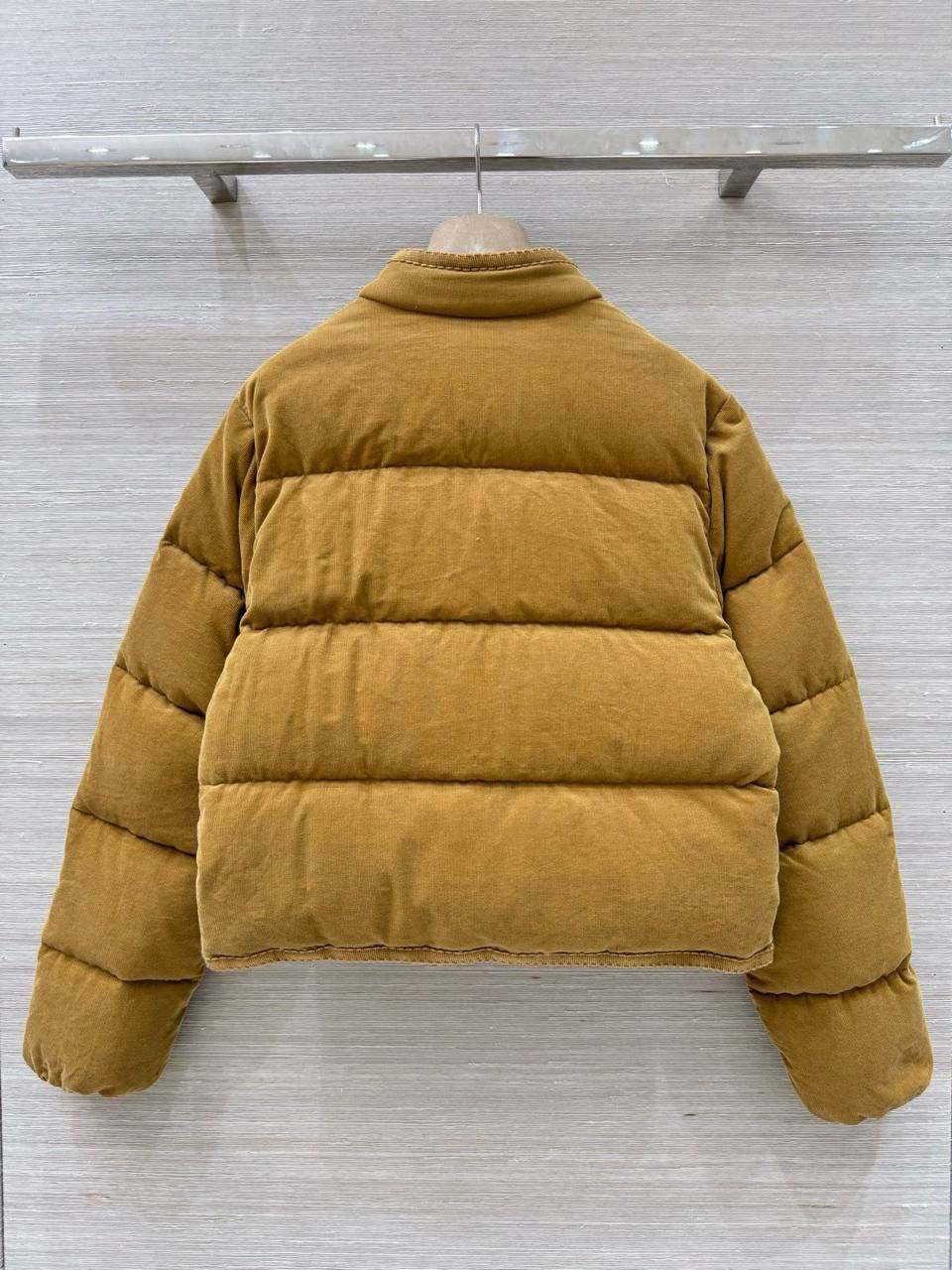 ПУХОВИК MONCLER детальное фото