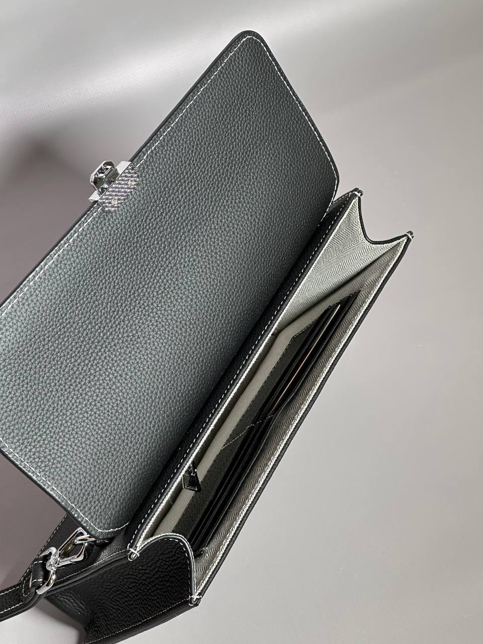 МУЖСКОЙ КЛАТЧ HERMES детальное фото