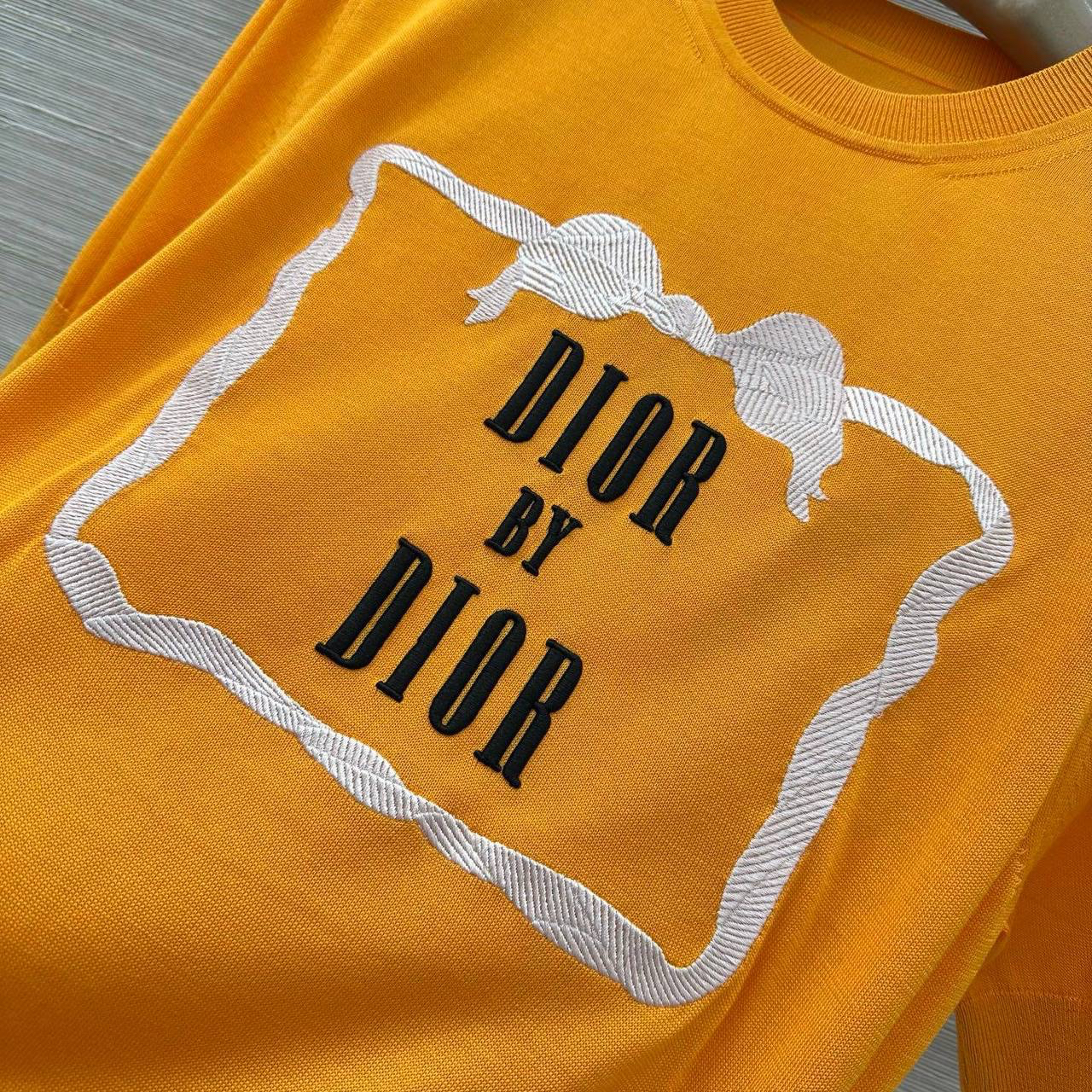 ФУТБОЛКА CHRISTIAN DIOR детальное фото