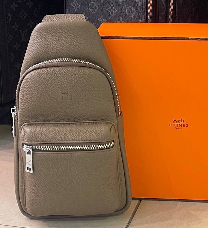 МУЖСКАЯ СУМКА СЛИНГ HERMES фото
