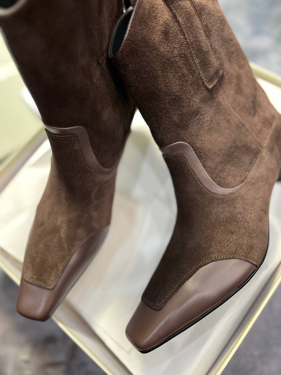 БОТИЛЬОНЫ UNFOLIO детальное фото