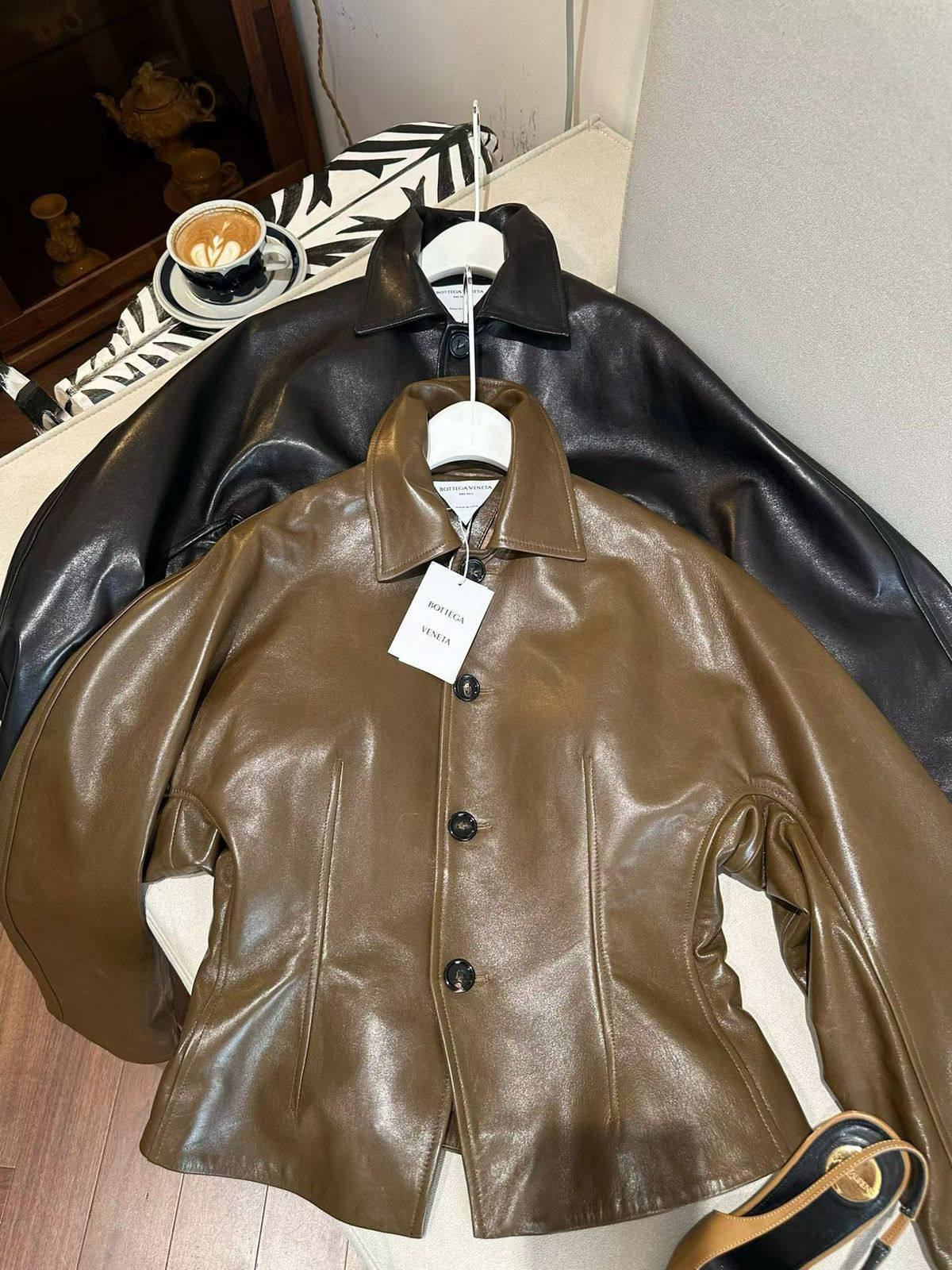 КУРТКА BOTTEGA VENETA детальное фото