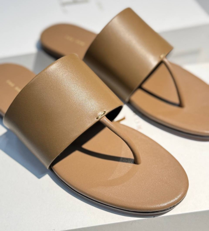 ШЛЕПКИ THE ROW фото