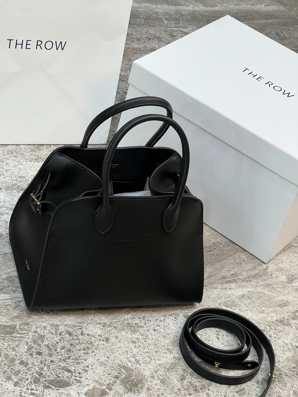 СУМКА THE ROW MARGAUX 15 детальное фото