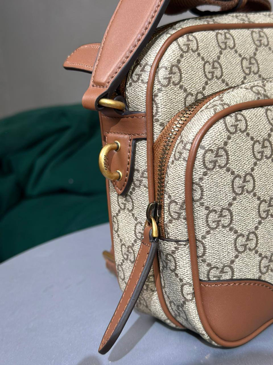 МУЖСКАЯ СУМКА МЕССЕНДЖЕР GUCCI детальное фото