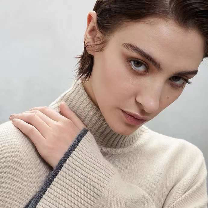 КОСТЮМ BRUNELLO CUCINELLI детальное фото