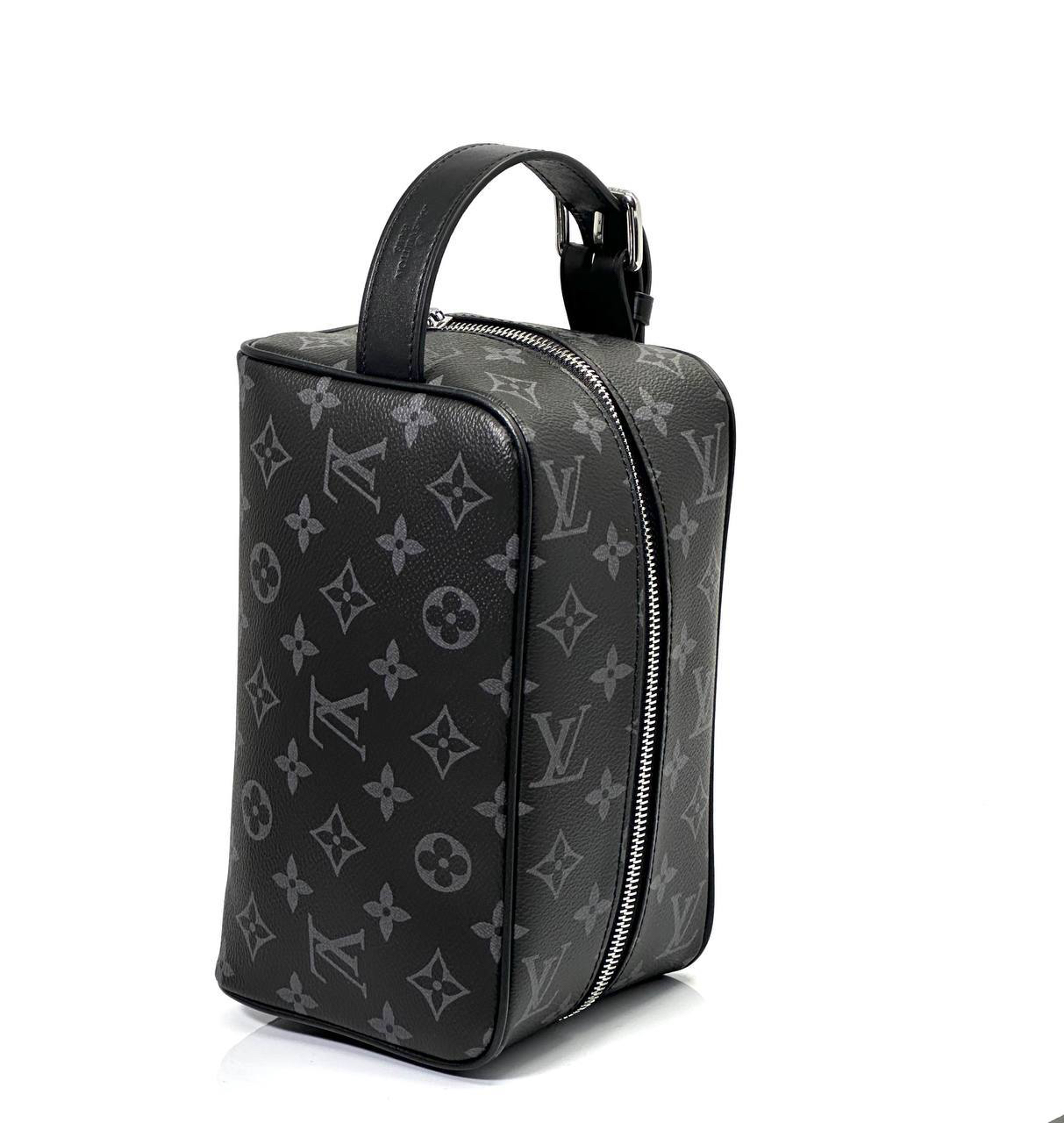 МУЖСКОЙ НЕСЕССЕР КОСМЕТИЧКА LOUIS VUITTON детальное фото