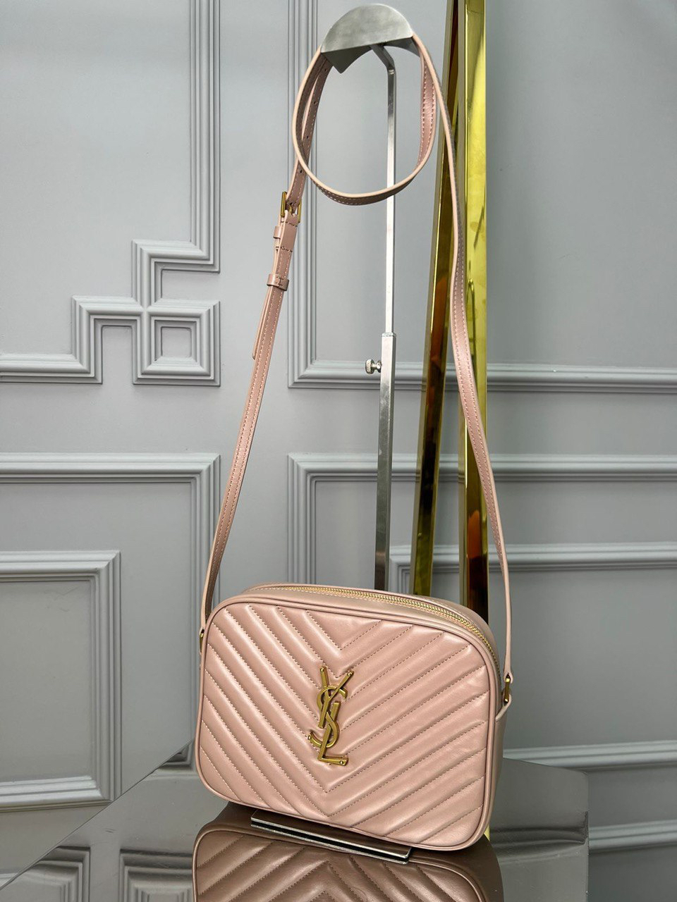 СУМКА SAINT LAURENT детальное фото