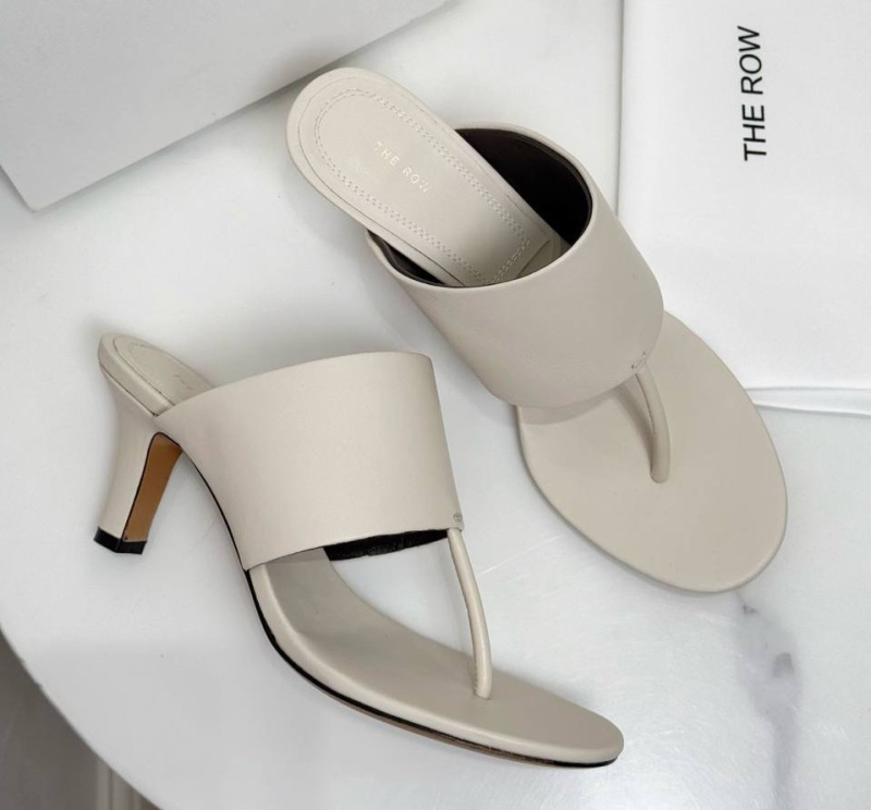 ШЛЕПКИ THE ROW фото