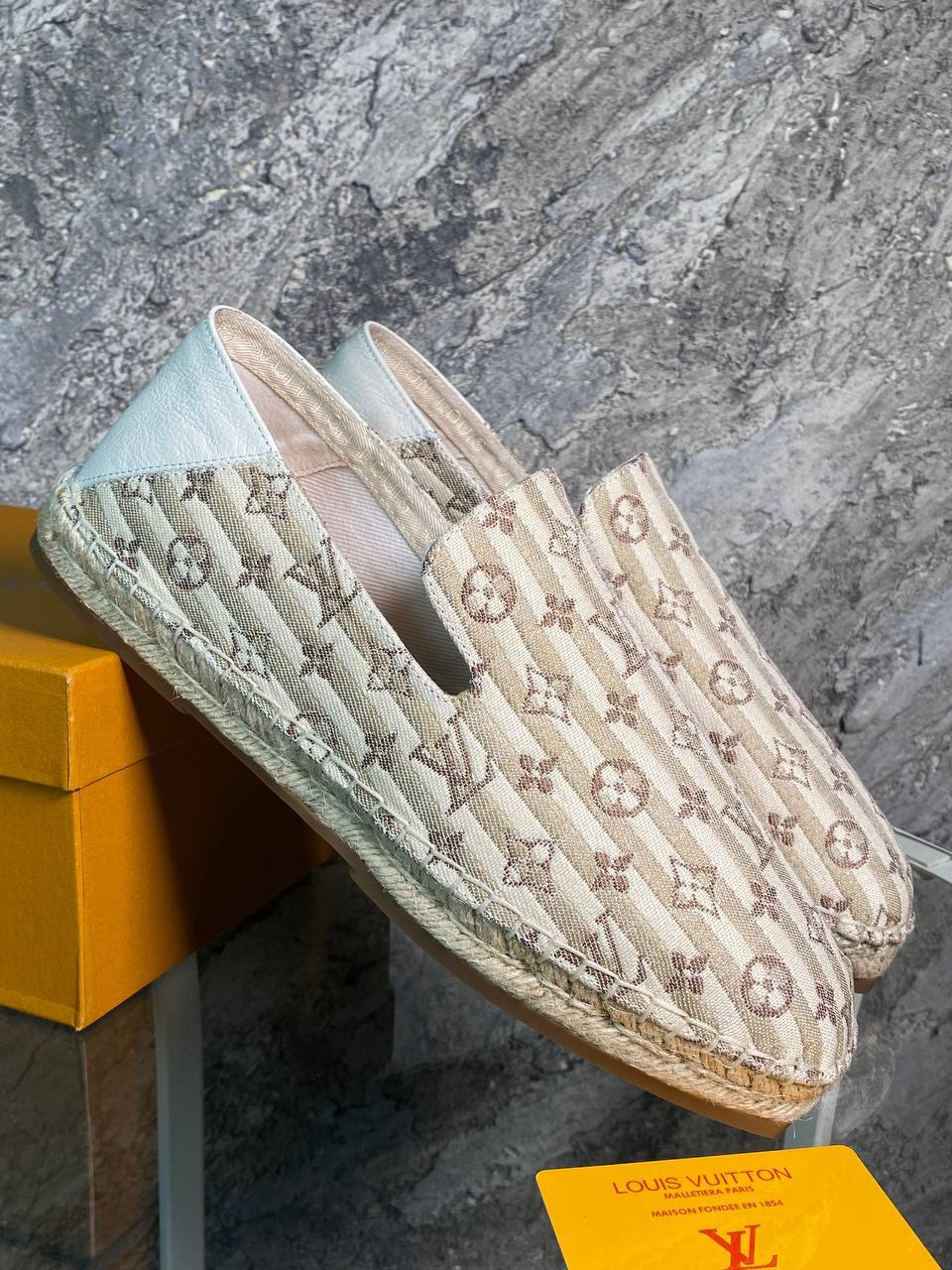 МУЖСКИЕ ЭСПАДРИЛЬИ LOUIS VUITTON детальное фото