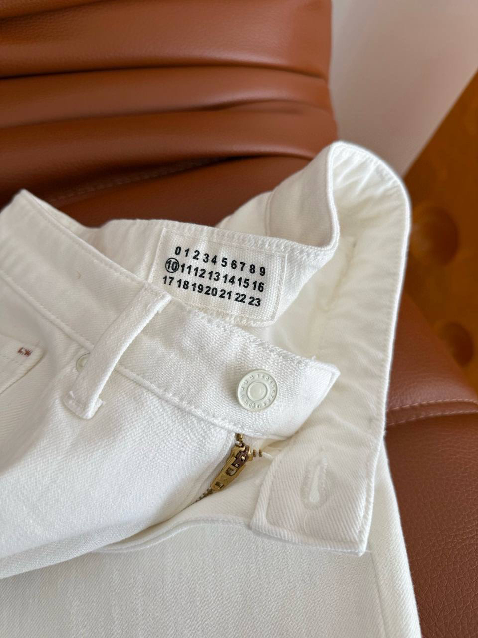 ДЖИНСЫ MAISON MARGIELA детальное фото