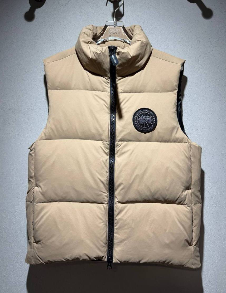 ЖИЛЕТ CANADA GOOSE детальное фото