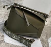 СУМКА LOEWE фото