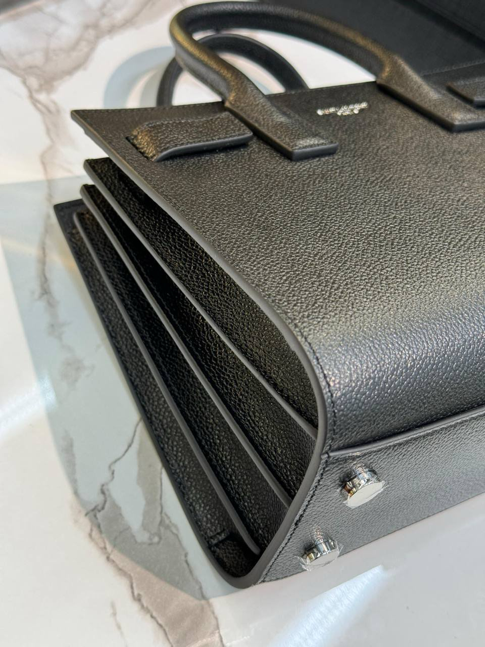 СУМКА SAINT LAURENT SAC DE JOUR детальное фото