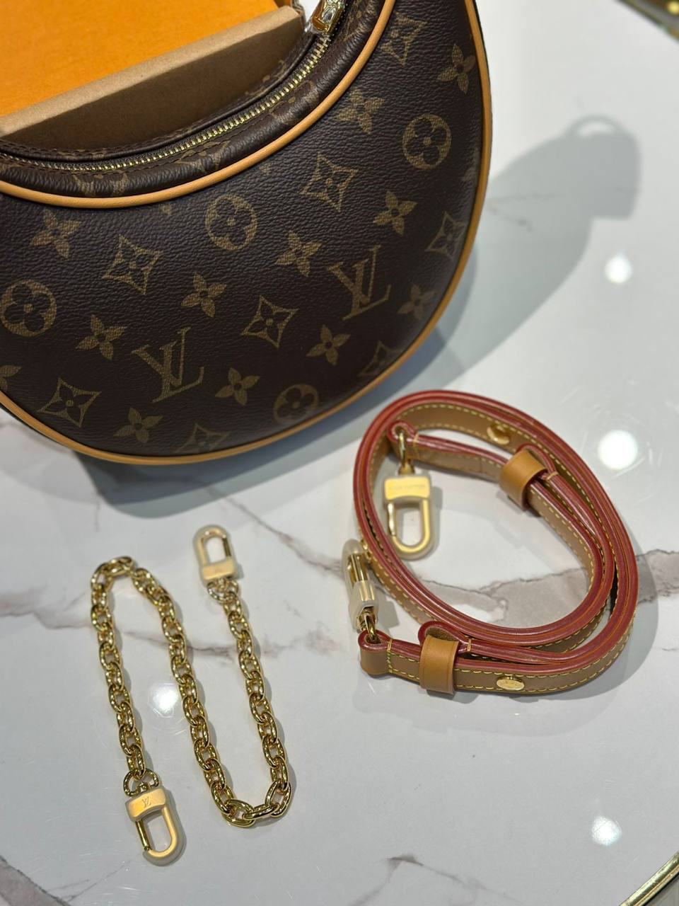 СУМКА LOUIS VUITTON детальное фото