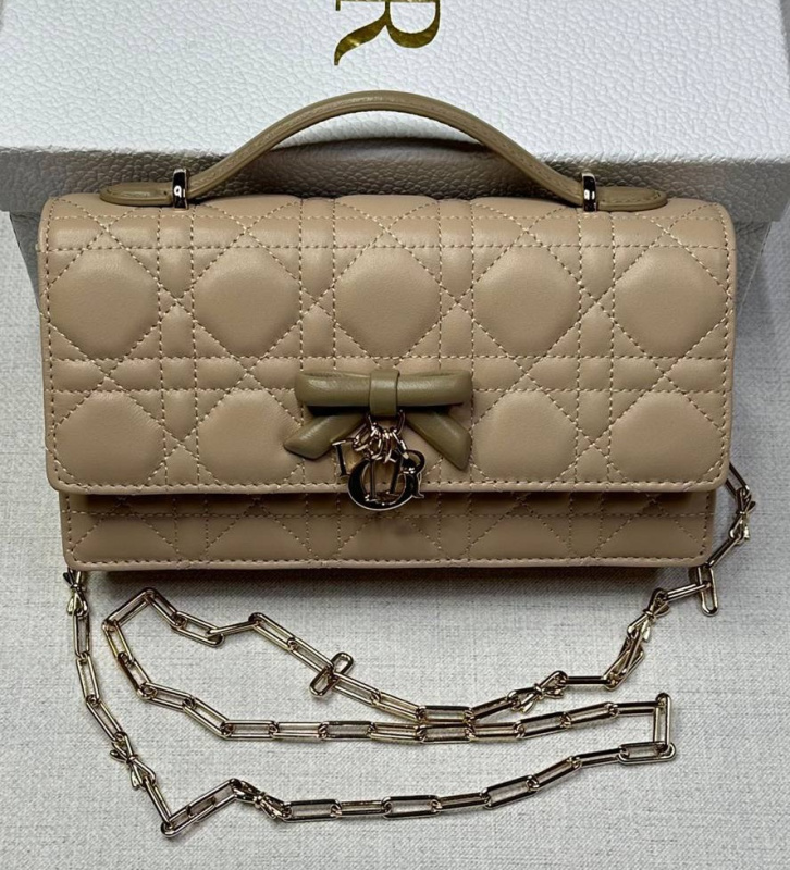 СУМКА CHRISTIAN DIOR фото