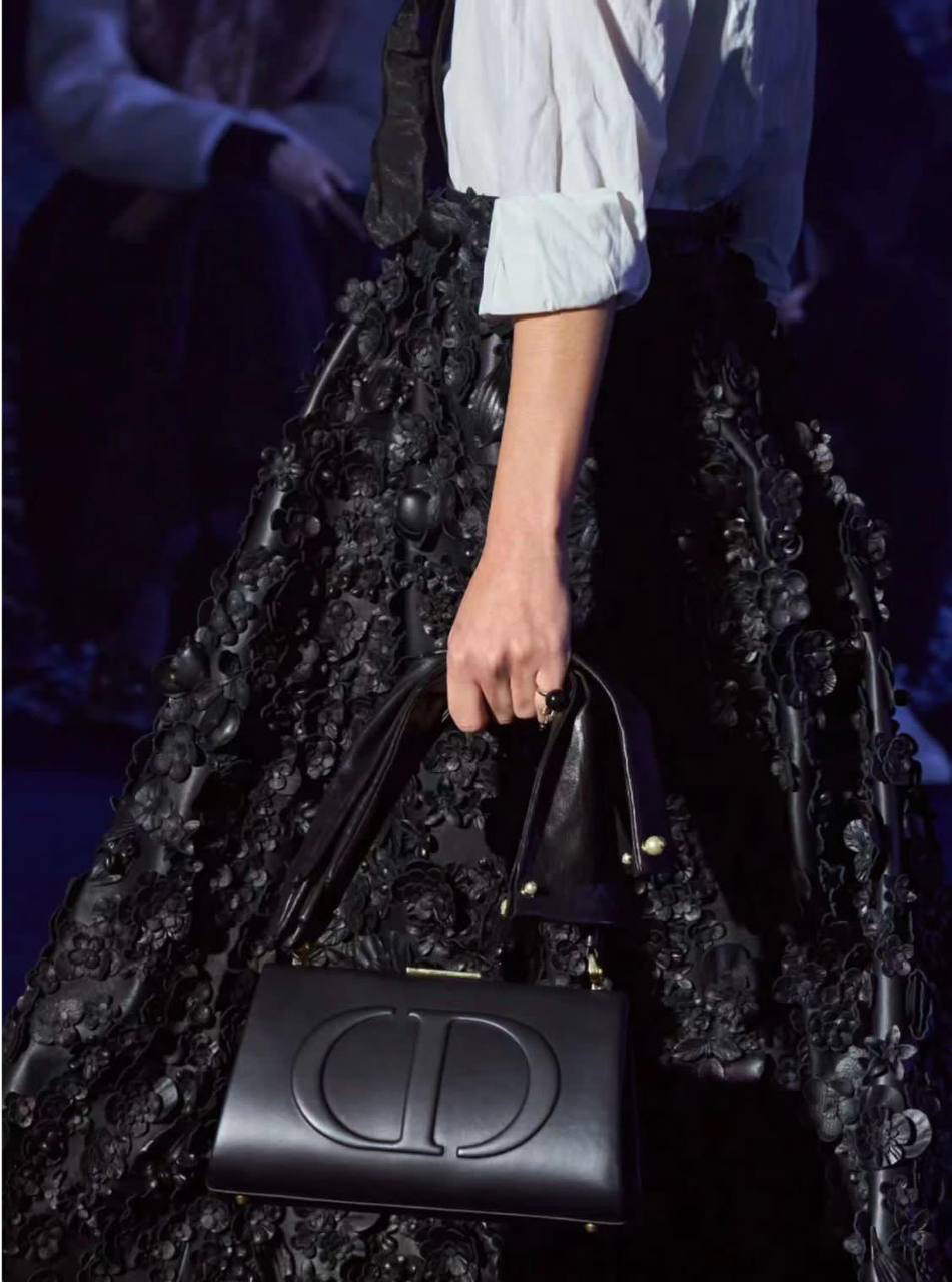 СУМКА CHRISTIAN DIOR детальное фото