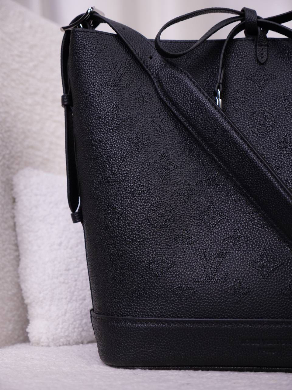 СУМКА LOUIS VUITTON детальное фото